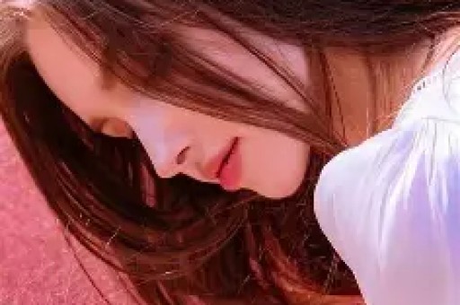 曝日本女星深田恭子出轨趁富豪男友出差家中私会导演