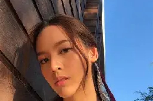 陪玩陪睡算啥？高尔夫球事件带着女儿找三姐王晶再曝大瓜
